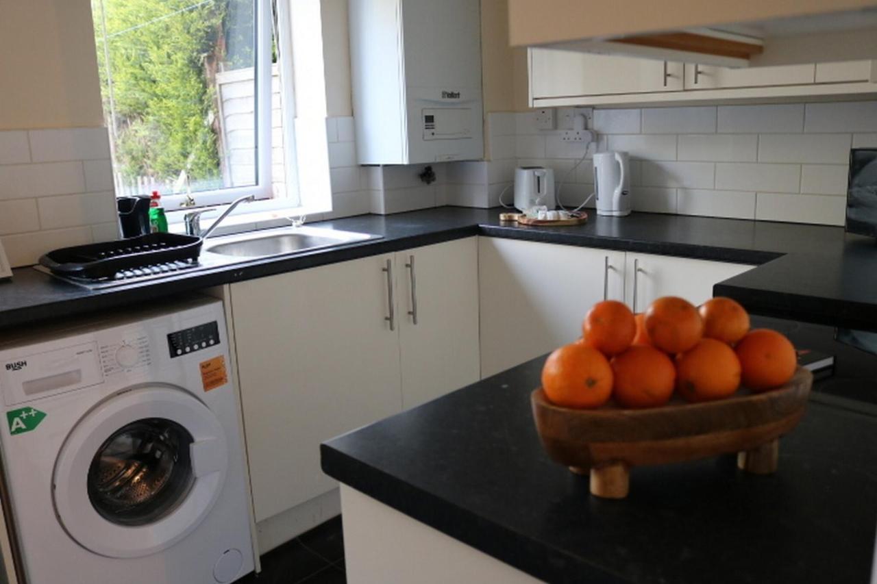 Villa Charming 2 Bed House - Family Friendly Nottingham Exterior foto